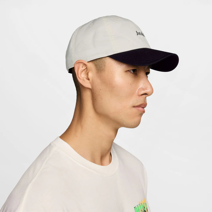 NIKE CLUB JUST DO IT CAP FB5370-134 - SAIL/BLACK