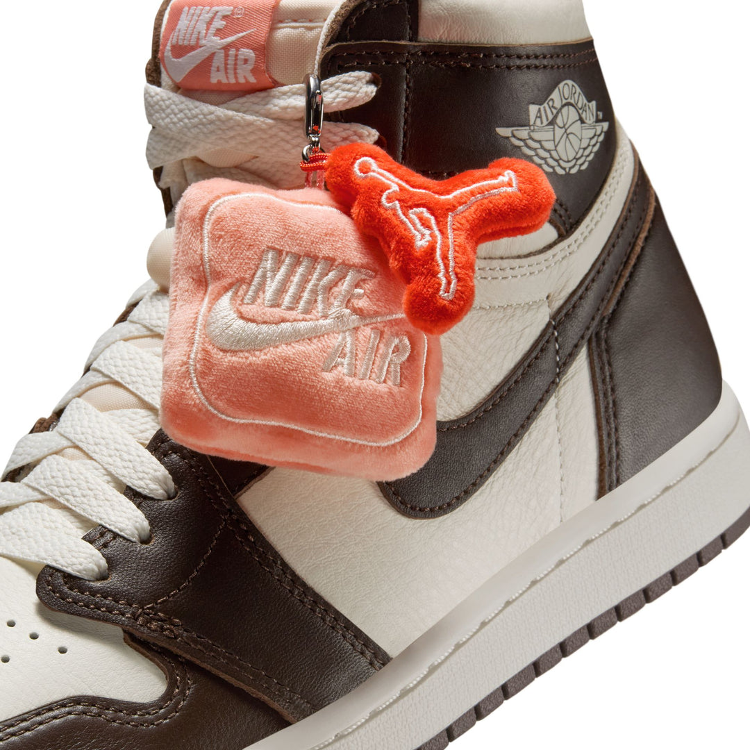 WOMENS AIR JORDAN 1 RETRO HIGH FD2596-200 "BAROQUE BROWN" - BAROQUE BROWN/LIGHT MADDER ROOT/SAIL