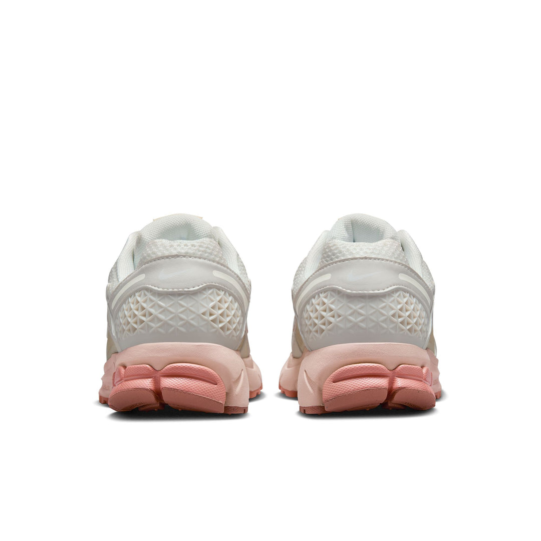 WOMENS NIKE VOMERO 5 FJ2028-002 - PHANTOM/SUMMIT WHITE/PARTICLE BEIGE/TERRA BLUSH/MINERAL CLAY