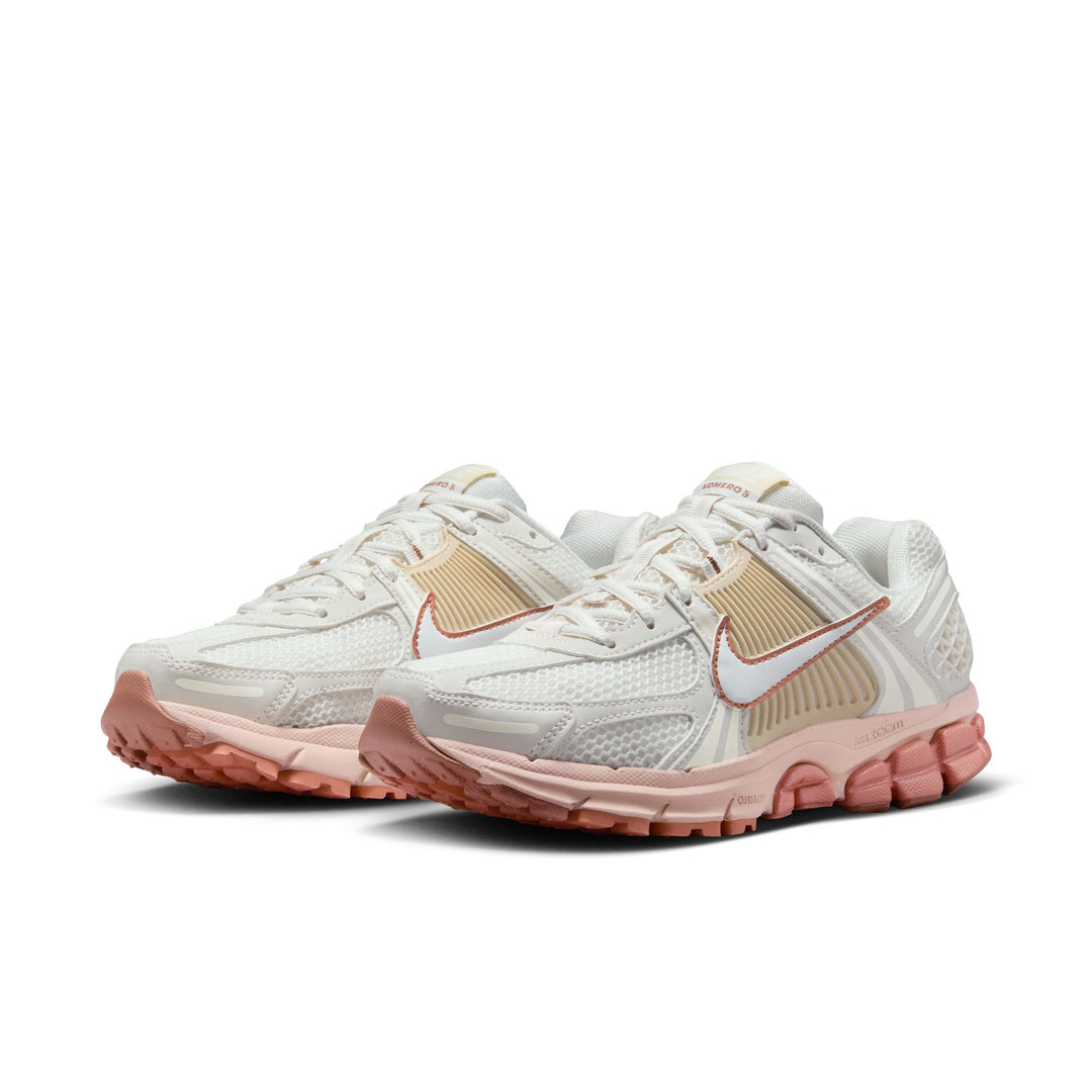 WOMENS NIKE VOMERO 5 FJ2028-002 - PHANTOM/SUMMIT WHITE/PARTICLE BEIGE/TERRA BLUSH/MINERAL CLAY