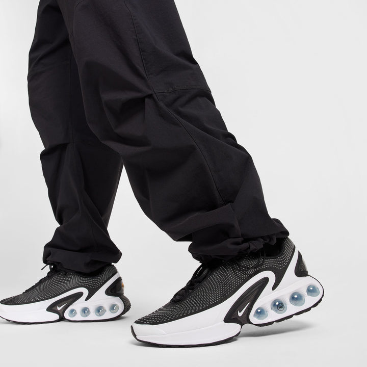 NIKE TECH WOVEN PANT OVERSIZED HM7158-010 - BLACK