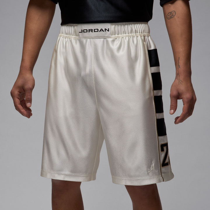 JORDAN BROOKYLN CAT SCARTCH SHORT HV0560-133 - WHITE/BLACK