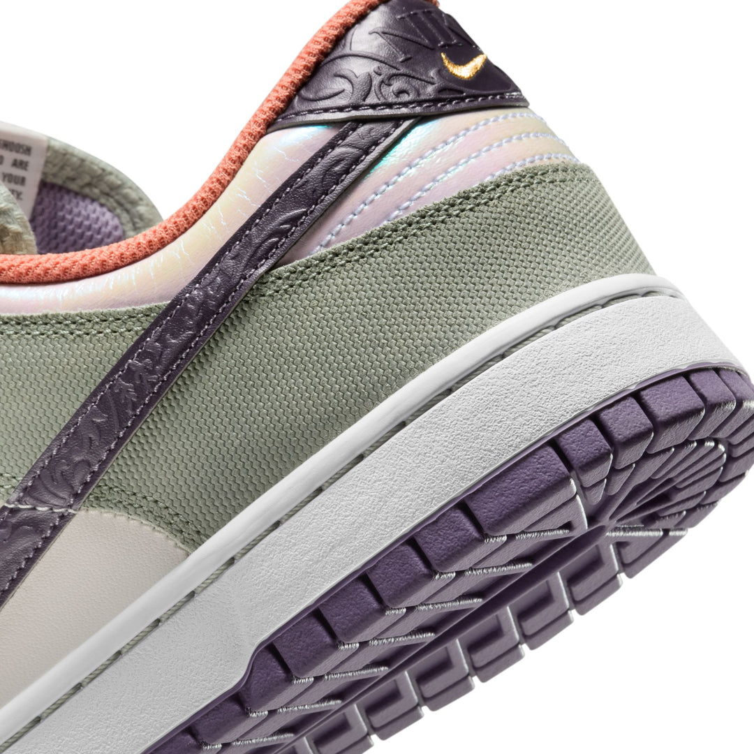 NIKE DUNK LOW RETRO SE HV5750-133 "NOLA" -  SAIL/GRIDIRON/LIGHT BONE/JADE HORIZON/APRICOT APRICOT AGATE/DAYBREAK