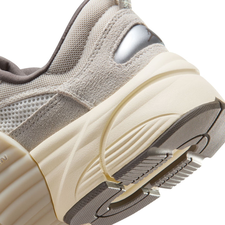 JORDAN TRUNNER IB3722-101 "LIGHT OREWOOD BROWN" - LIGHT OREWOOD BROWN/RIDGEROCK/PHANTOM/MUSLIN