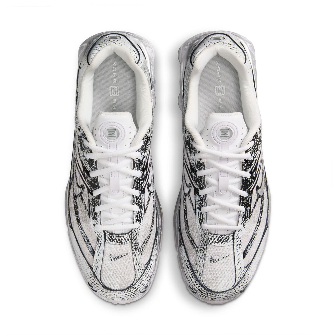 NIKE SHOX RIDE 2 IB8174-100 "METALLIC PLATINUM" - WHITE/METALLIC PLATINUM/BLACK/FLAT GOLD