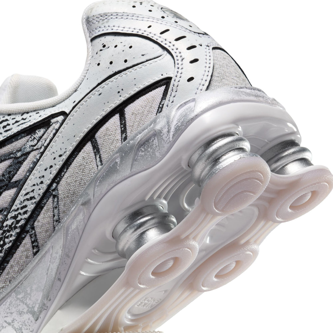 NIKE SHOX RIDE 2 IB8174-100 "METALLIC PLATINUM" - WHITE/METALLIC PLATINUM/BLACK/FLAT GOLD