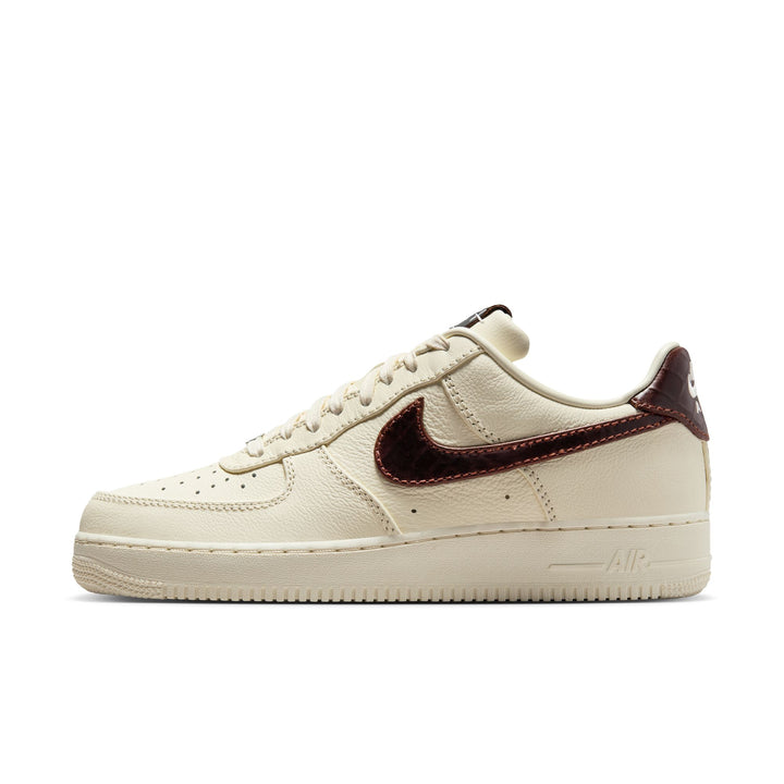 NIKE AIR FORCE 1 '07 IH7332-001 "SOFT PEARL/BROWN CROC" - SOFT PEARL/GHOST WHITE