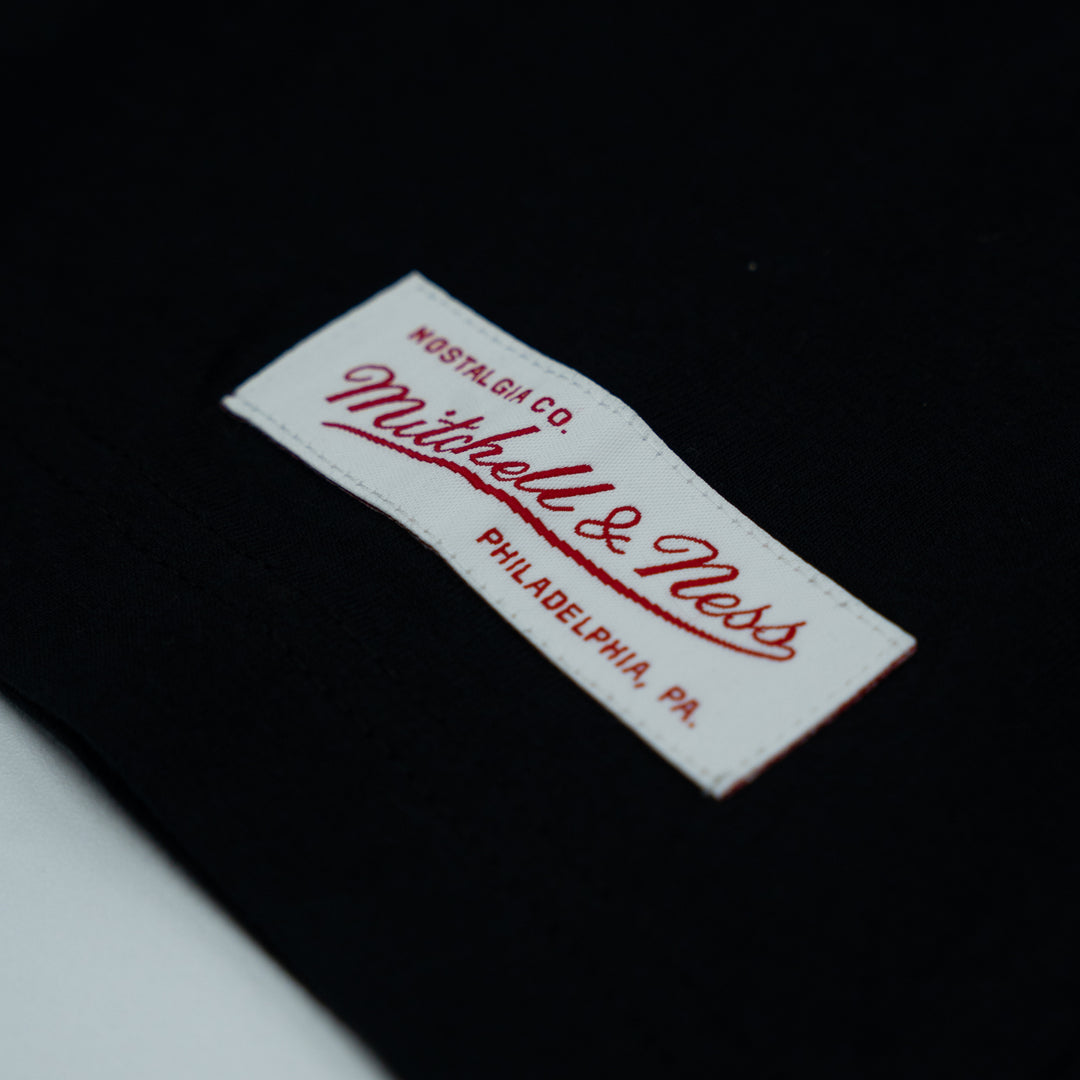 MITCHELL & NESS NHL CANUCKS STANDARD PATCH TEE - BLACK