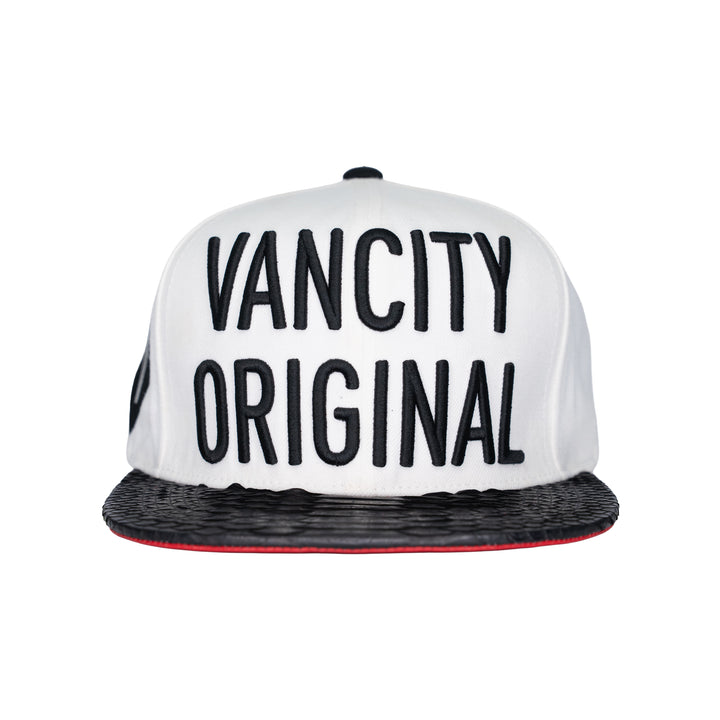 VO Mitchell&Ness Black Python Visor Strapback Cap 1 of 1