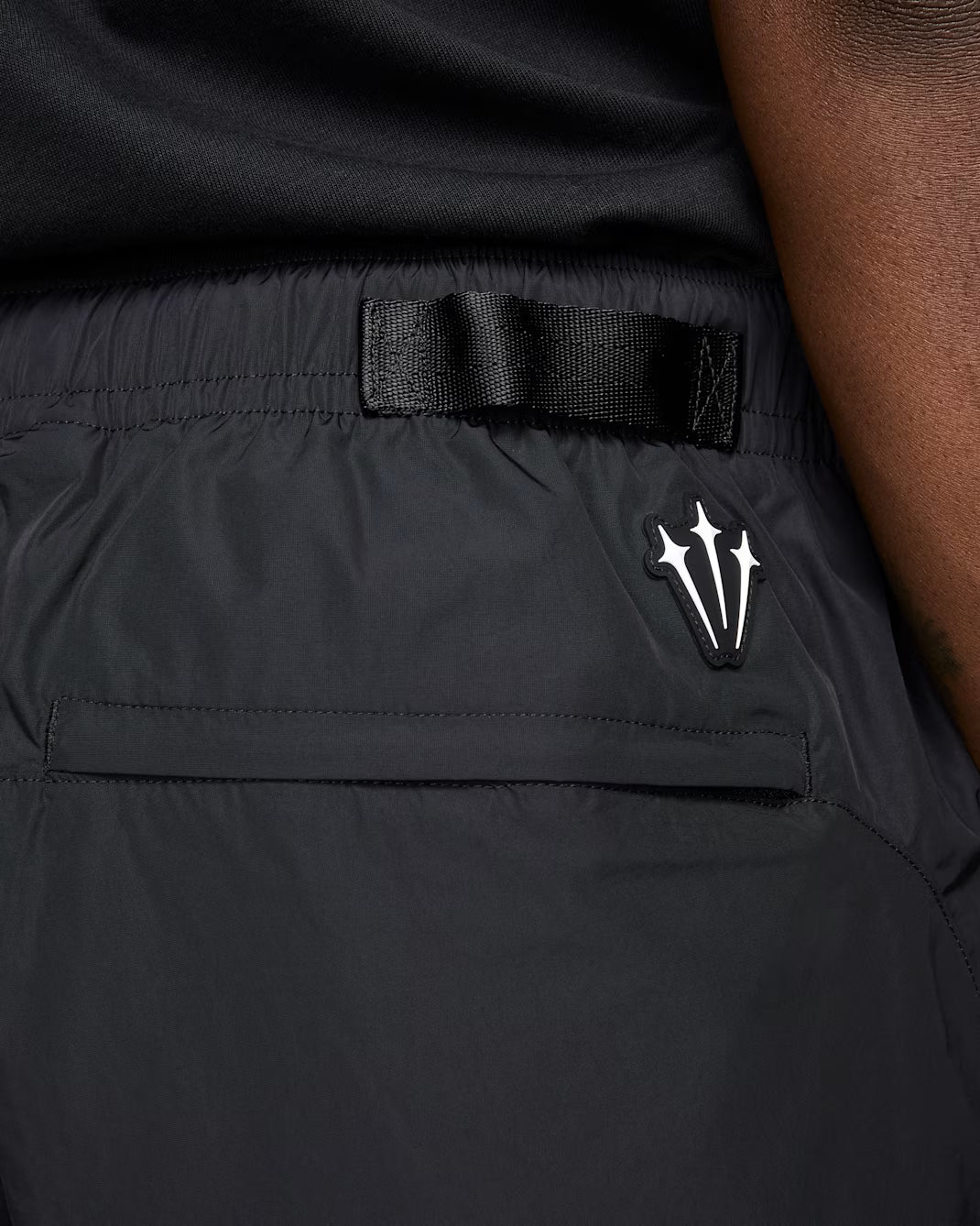 NIKE NOCTA CS TRACK PANT WOVEN FN7668-010 - BLACK