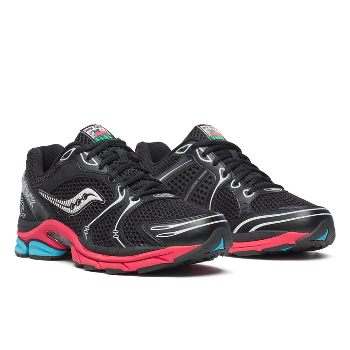 KEITH HARING X SAUCONY PROGRID TRIUMPH 4 "Big Apple" S71022-1 - BLACK/RED