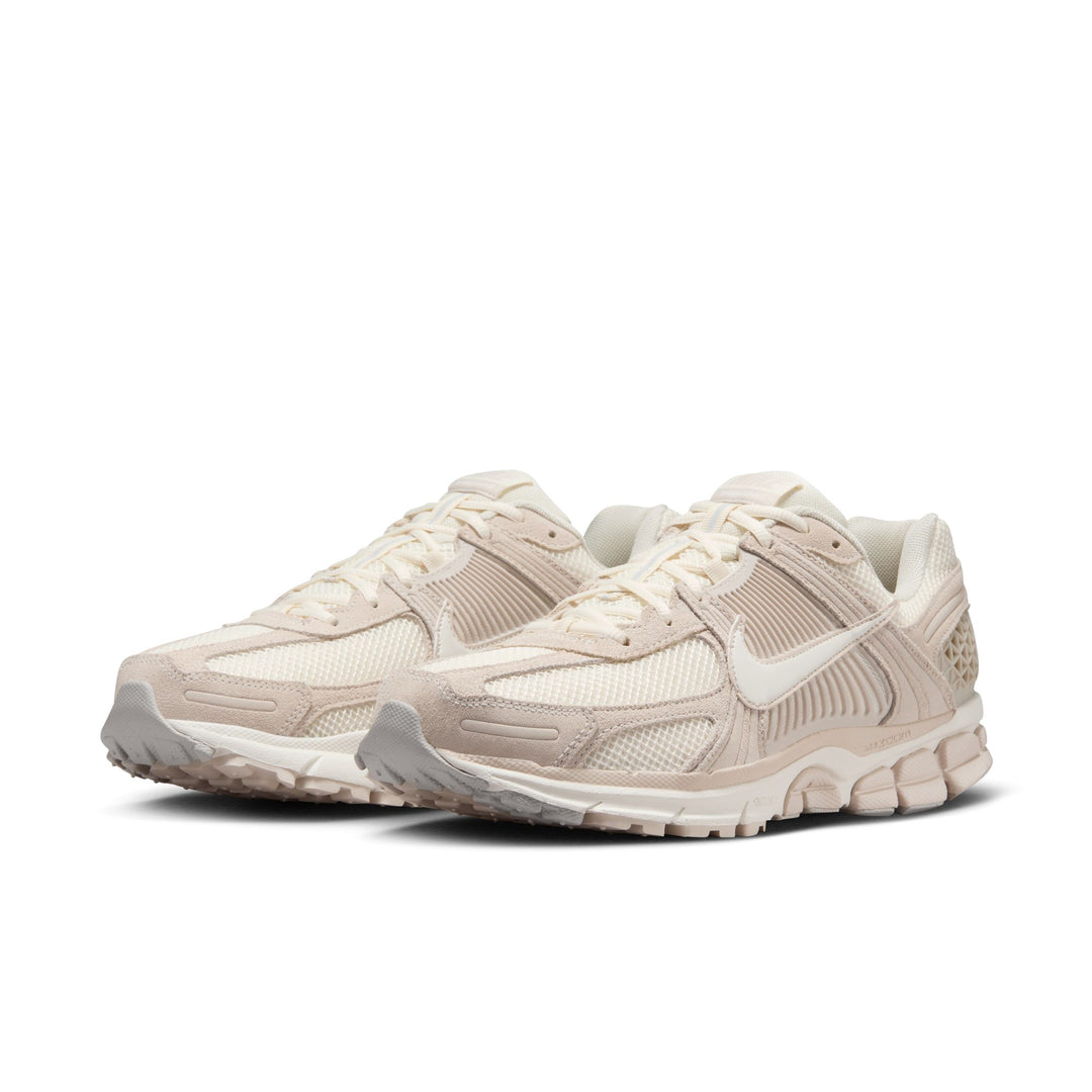 NIKE ZOOM VOMERO 5 "LIGHT ORE"