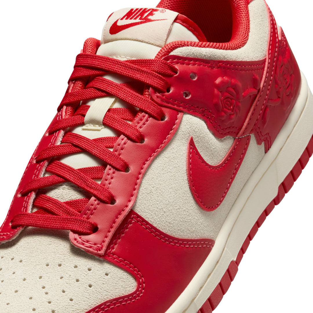 WOMENS NIKE DUNK LOW "ROSES" HF1986-100