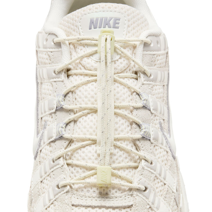 NIKE Womens P-6000 Premium "Light Bone"