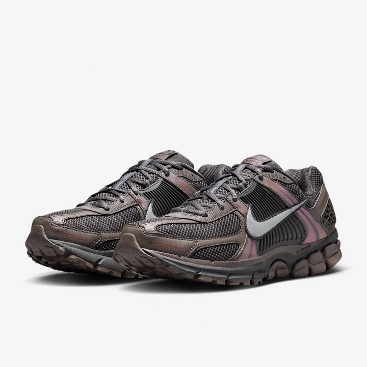 NIKE ZOOM VOMERO 5 HF5493-201 - CAVE STONE/METALLIC SILVER-MULTI-COLOR