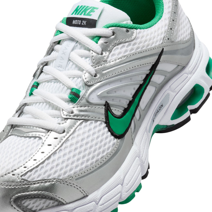 WOMENS NIKE AIR MAX MOTO 2K HQ2056-102 "WHITE STADUIM GREEN" - WHITE/STADIUM GREEN-METALLIC SILVER