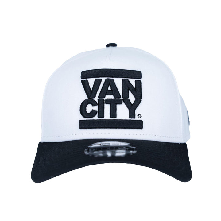 VO X NE 940 AF UNDMC SNAPBACK - WHITE/BLACK