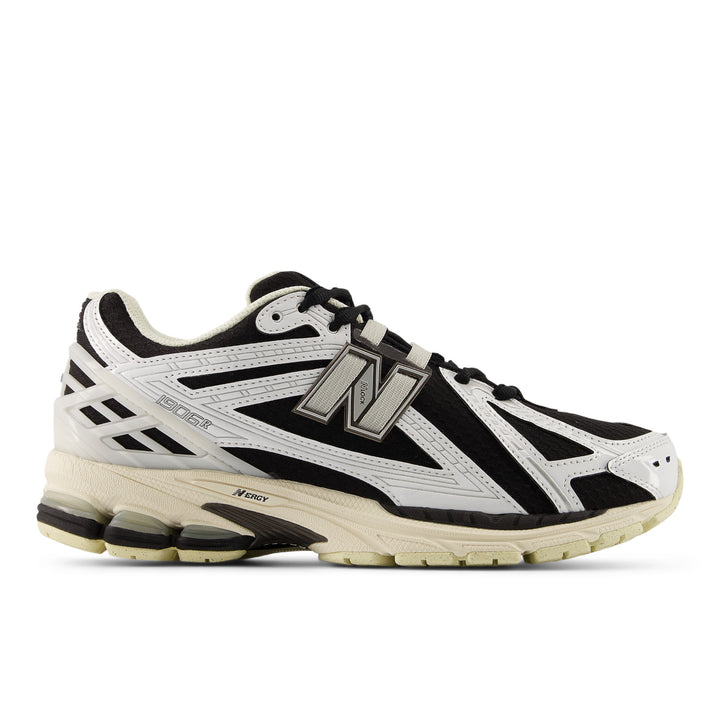 NEW BALANCE 1906R U1906RCI - WHITE/BLACK