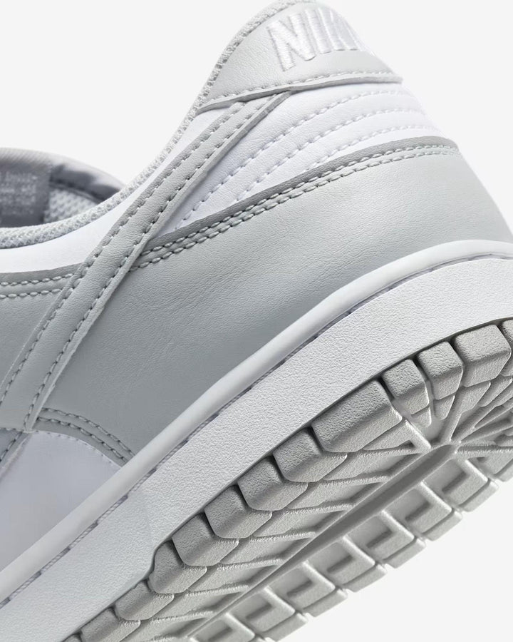 NIKE DUNK LOW HF5441-105 "SMOKE GREY" - WHITE/SMOKE GREY