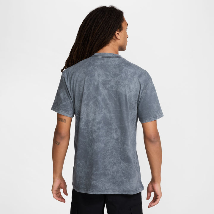 NIKE NSW M90'S TEE HV9805-060 - ANTHRACITE