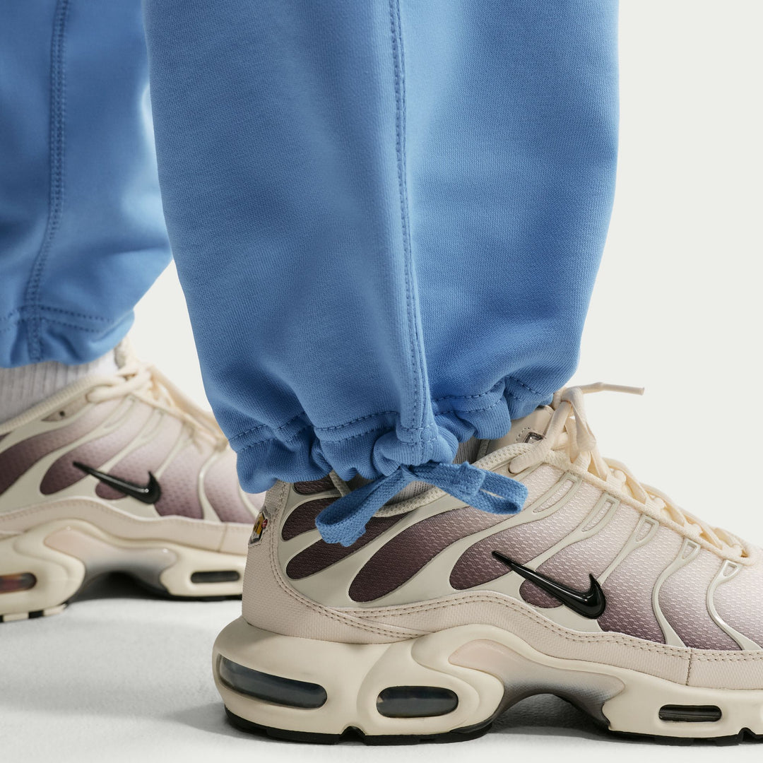 NIKE SOLO SWOOSH OPEN HEM TROUSERS HV1090-486 - WORK BLUE