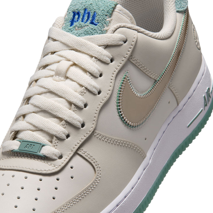 NIKE AIR FORCE 1 '07 IV6205-104 "PHILLY" - LIGHT OREWOOD BROWN/METALLIC GOLD/SILK PHANTOM