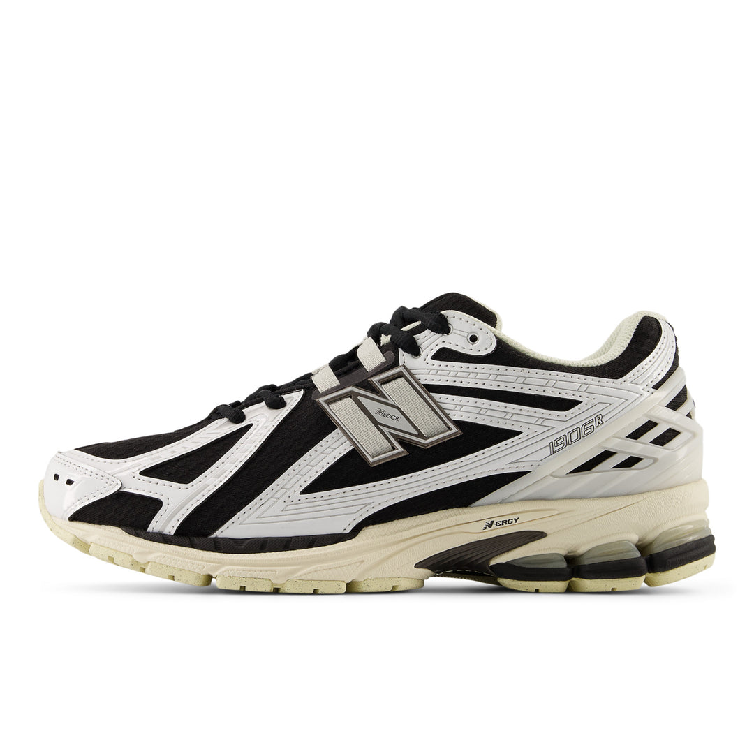 NEW BALANCE 1906R U1906RCI - WHITE/BLACK