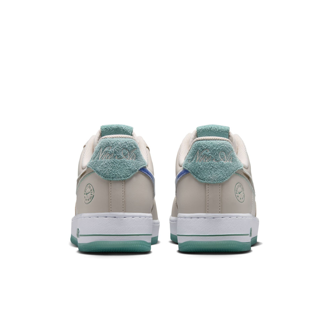 NIKE AIR FORCE 1 '07 IV6205-104 "PHILLY" - LIGHT OREWOOD BROWN/METALLIC GOLD/SILK PHANTOM