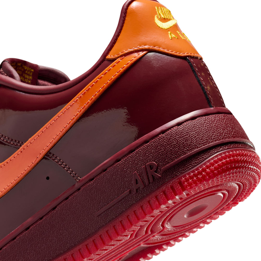 NIKE AIR FORCE 1 LOW QS IO4489-601 PATENT PACK “DARK TEAM RED”